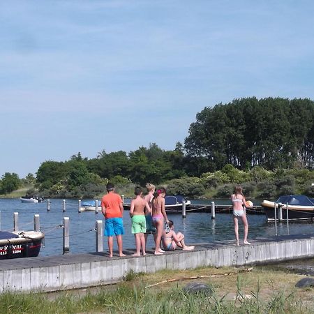 Comfortabel Vakantiehuis Aan Zee En Meer ! 坎珀兰 外观 照片