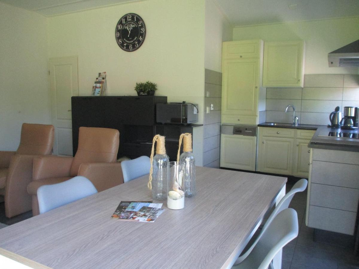 Comfortabel Vakantiehuis Aan Zee En Meer ! 坎珀兰 外观 照片