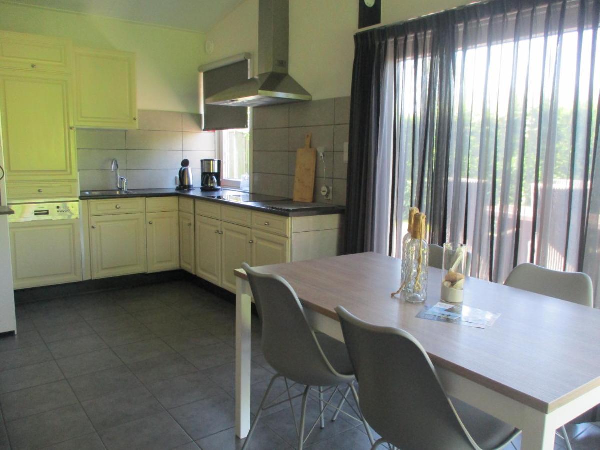 Comfortabel Vakantiehuis Aan Zee En Meer ! 坎珀兰 外观 照片
