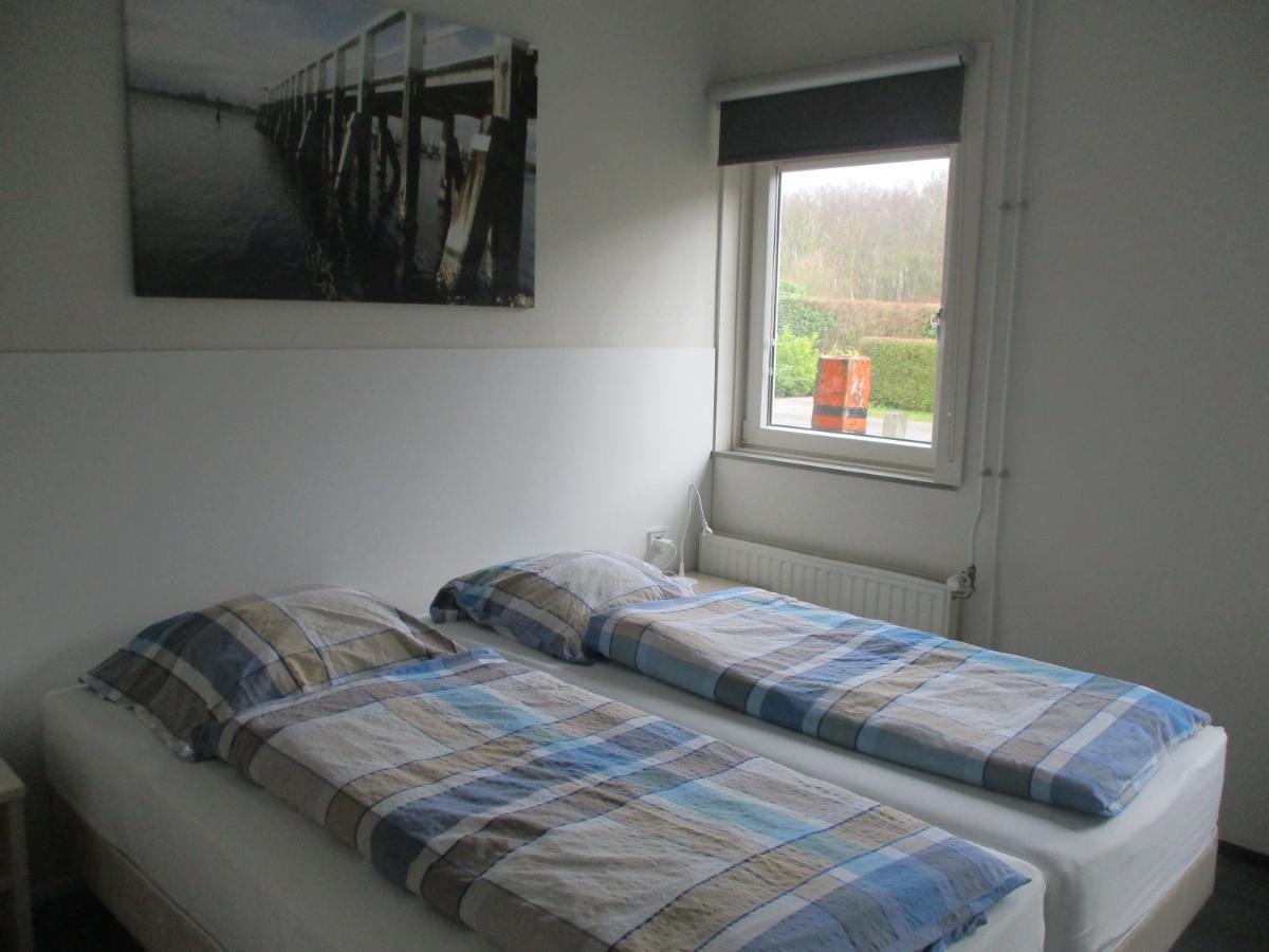 Comfortabel Vakantiehuis Aan Zee En Meer ! 坎珀兰 外观 照片