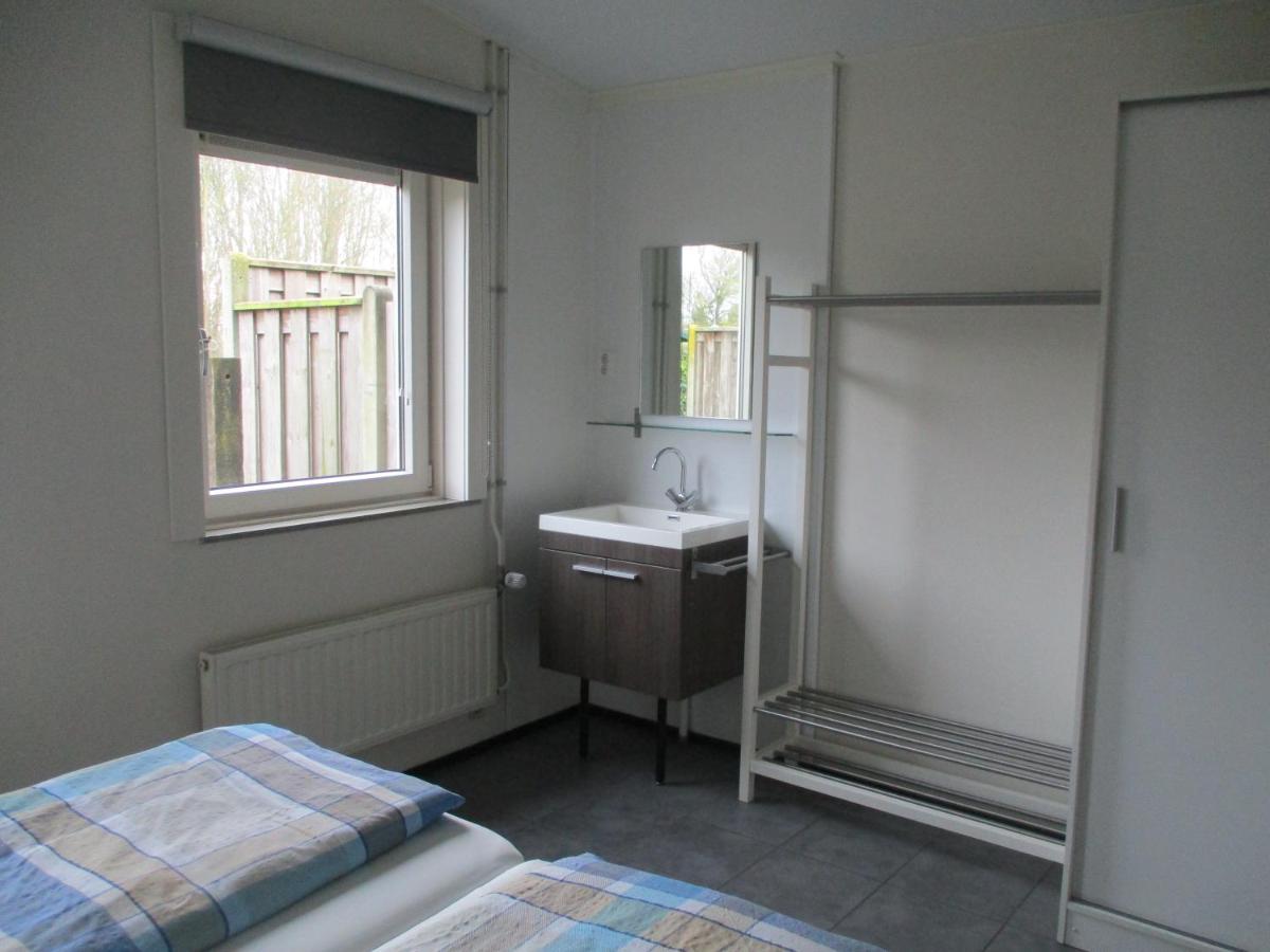 Comfortabel Vakantiehuis Aan Zee En Meer ! 坎珀兰 外观 照片